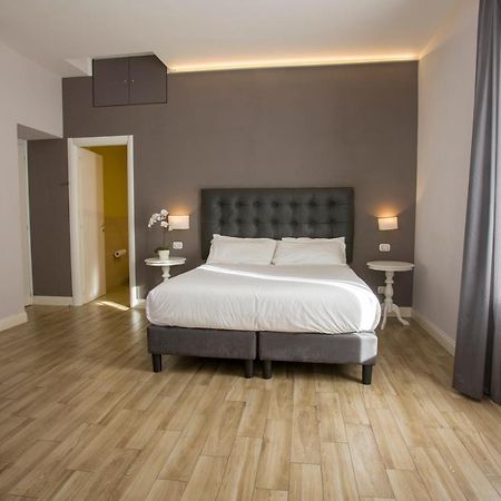 Colosseo Prestige Rooms Рим Екстер'єр фото