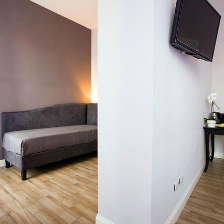 Colosseo Prestige Rooms Рим Екстер'єр фото